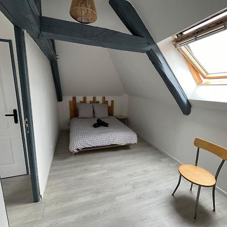 Appartement Avec Cours Saint-Brisson-sur-Loire Exterior foto